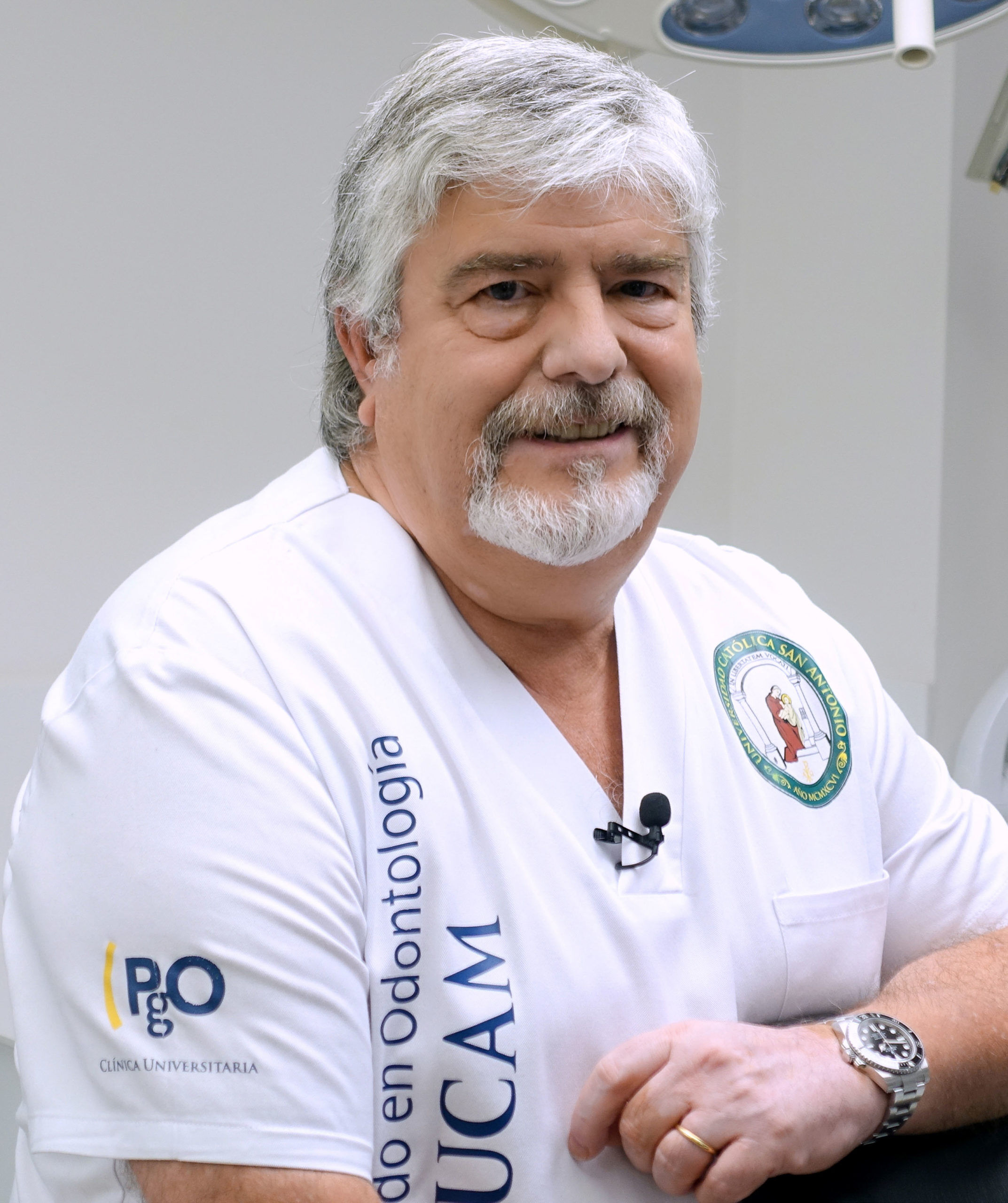 Premio Dentista del año 2021 al Dr. Fernando Autrán